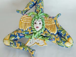 Trinacria maxi in Ceramica di Caltagirone